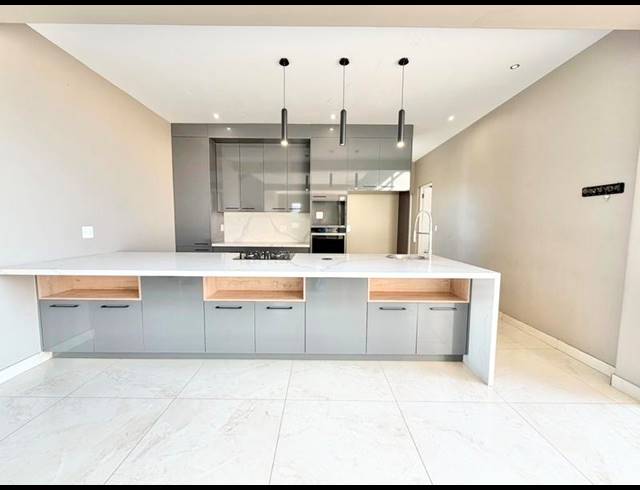 5 BEDROOM PROPERTY TO RENT IN MIDSTREAM RIDGE